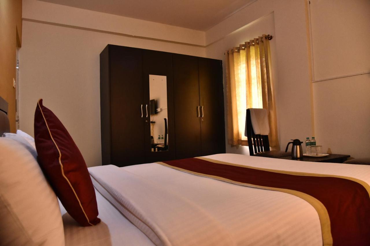 The Banjaara Suites Bangalore Exterior photo