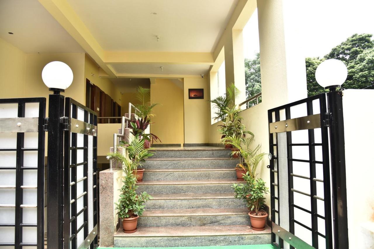 The Banjaara Suites Bangalore Exterior photo