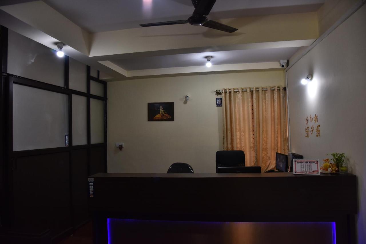 The Banjaara Suites Bangalore Exterior photo